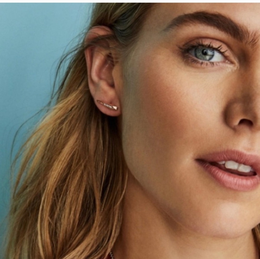 Kendra Scott "Montgomery" Stud Earrings in Rose Gold with CZs - Picture 2 of 6